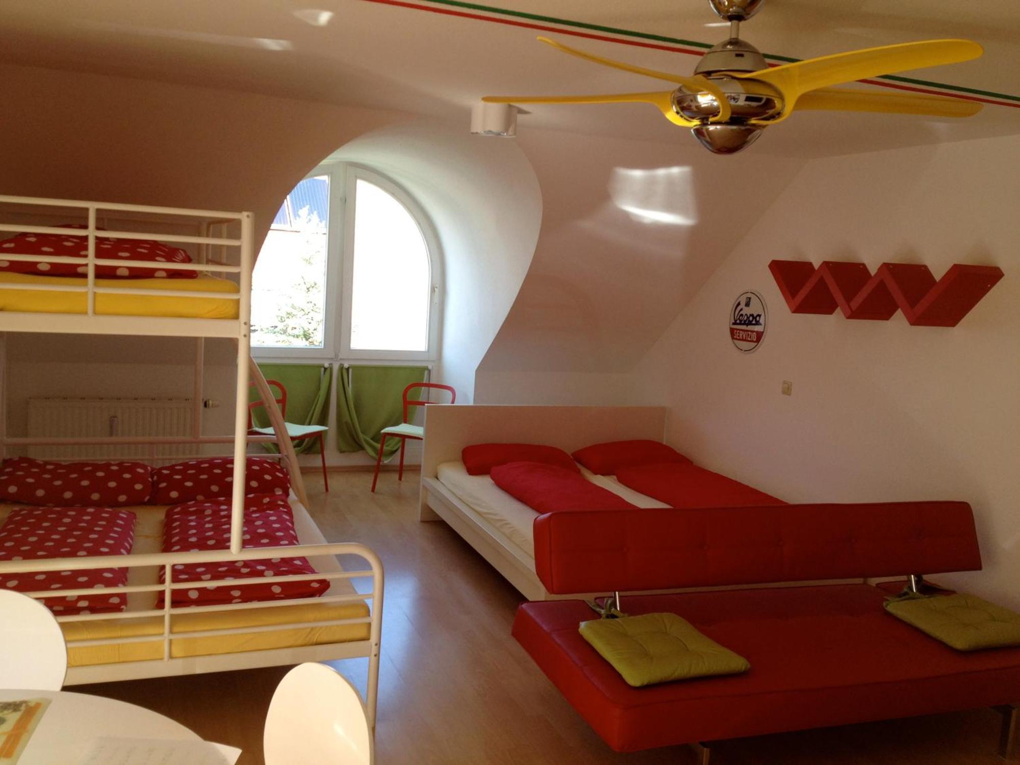 Apartment Little Italy - Ep Ticket Garantie *